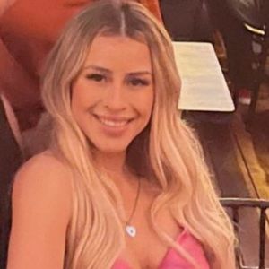 Meet your Posher, Devonne